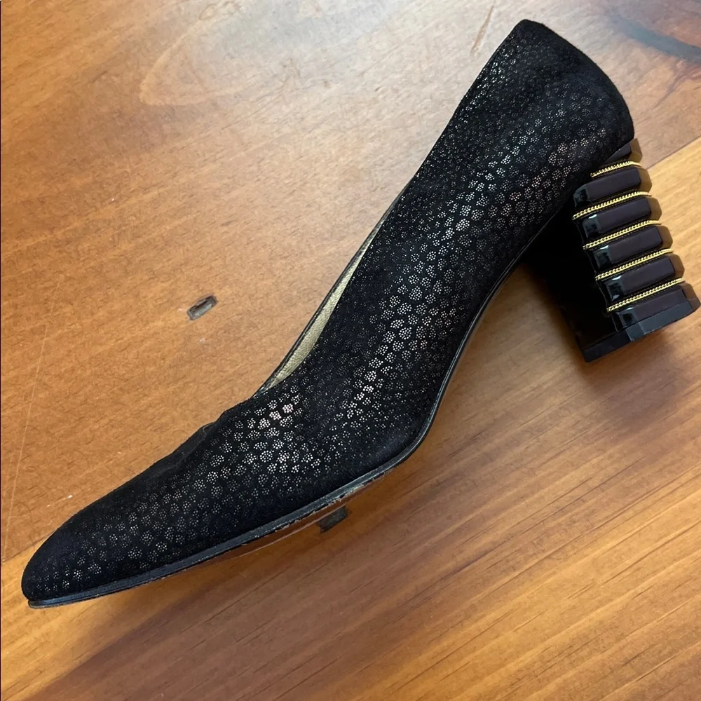 Stuart Weitzman Black Suede Heels Gold Tone Accents Sz 6.5B